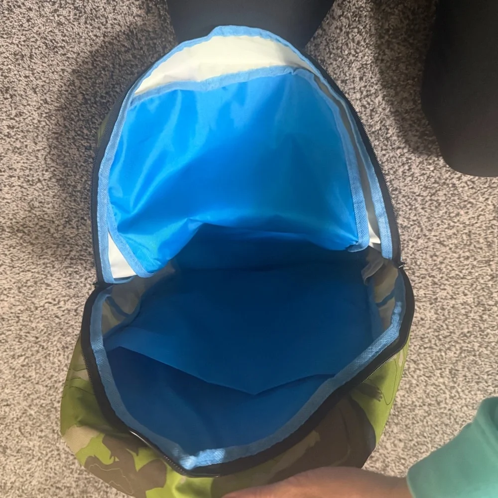 Fortnite‎ Backpack Kids Large Green Camo Excellent Loot Llama School Bag